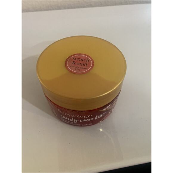 Bodycology Shea Sugar Scrub Women - CANDY CANE KISS - 5.29 oz - Insert Sealed - Picture 2 of 6